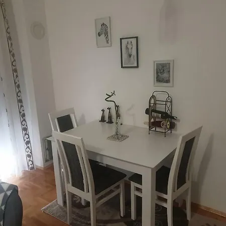 Apartman Paris *